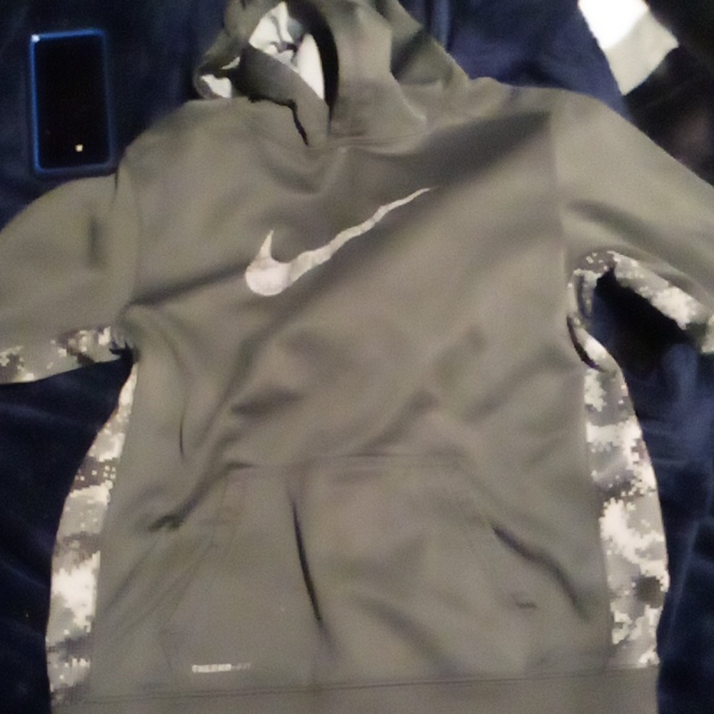 Nike Sweater